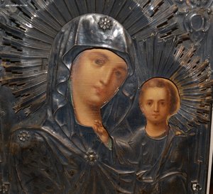 Икона Богородицы "Казанская" . Оклад серебро 84 пробы.