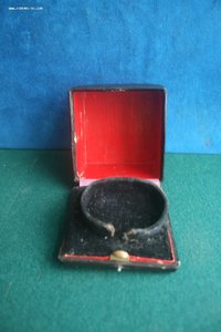 Футляр антикварный для браслета ювелирного изделия