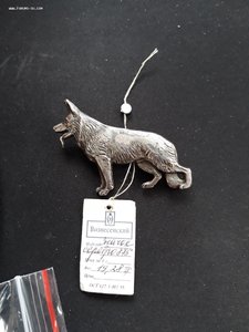 Значок немецкая овчарка.