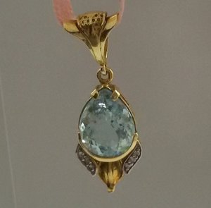 Кулон - подвеска аквамарин золото 750 бриллианты