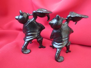 "Кот в сапогах". Подсвечник. Касли.