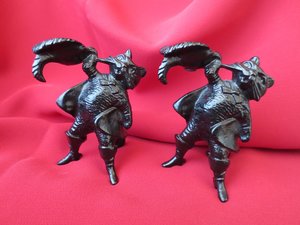 "Кот в сапогах". Подсвечник. Касли.