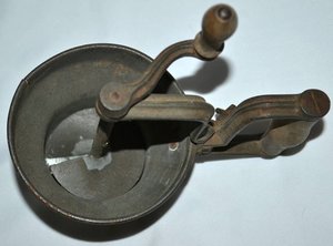 Измельчитель.