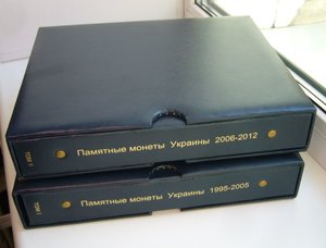 Юбилейка Украины - два альбома 1995-2012 гг - 275 шт