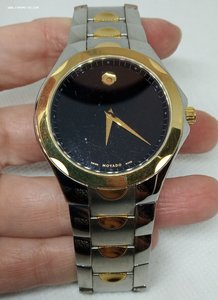 Часы Movado. Швейцария.