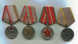 БЗ+20 лет безупречной службы(серебро)+2 юбилейки на доках