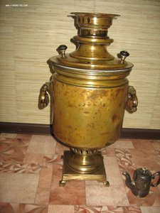 Самовар угольный .Банка медальная .Баташев 12л