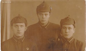Красноармейцы (курсанты?). Петлицы.