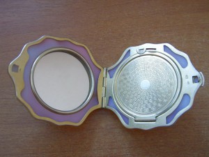 Пудренница.Серебро с позолотой