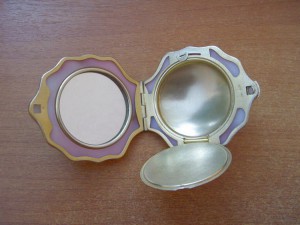 Пудренница.Серебро с позолотой