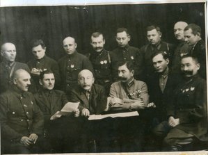 Члены Сальского Комитета казачьих депутатов. С.М.Будённый.