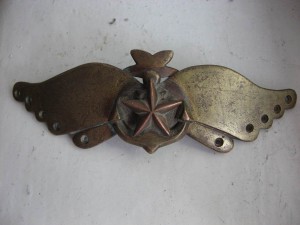 Крылья бронзовые, большие 1938г. Первый раз такие вижу....