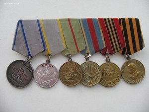 Комплект медалей на военврача 3-го ранга+благодарности.