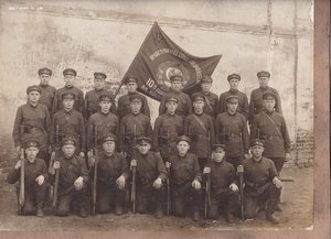 10-й полк связи имени Костромского пролетариата. Знамя.