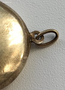 Здоровенный серебряный медальон 875 пробы. Большой 40-е годы