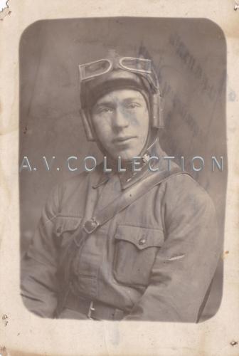 Старшина авто-бронетанковых войск. Декабрь 1935 года.