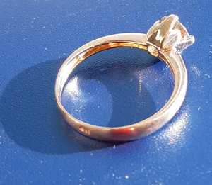 Кольцо с бриллиантом 1,0 ct, экспертиза мгу