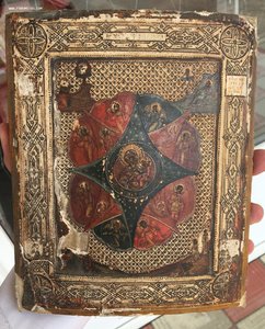 Икона Неопалимая Купина. По золоту. Ковчег. На реставрацию.