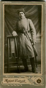 Красный командир. Кавказская шашка. Пистолет. 1920-е гг.