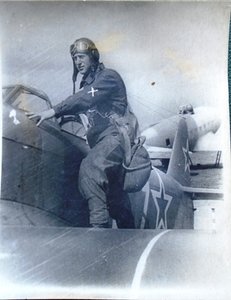 Грамоты и фото на летчика ГВФ довоенные и послевоенные.