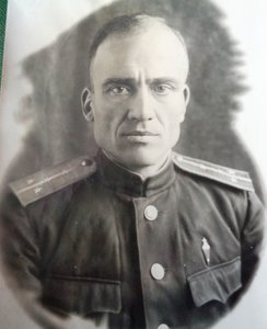 Фото с парашютными знаками.