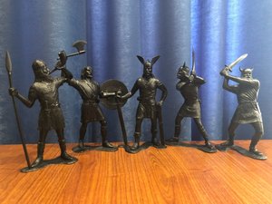 Солдатики СССР, ГДР, куплю