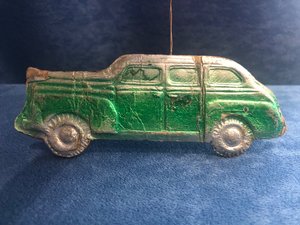 Ёлочная игрушка -машинка