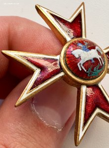 Знак об окончании Чугуевского военного училища. РИА.