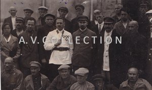 Сталин,Каганович.Блюхер с делегатами съезда. 1930-е гг.