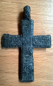 Нательный крестик железный