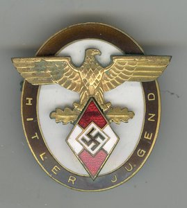 Почетный знак Гитлерюгенд для иностранцев в футляре.