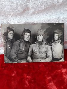 Четыре танкиста 44г.
