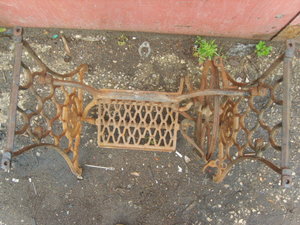 станина чугун литье SINGER от швейной машинки.