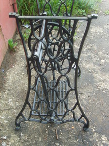 Станина ЧУГУН ЛИТЬЕ ПГМЗ.в родной краске.в отличном состояни