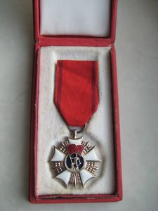 орден Знамени Труда,2 ст.,Польша,в родной коробке