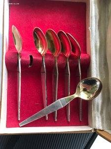 6 коф. ложек не пользованых с позолотой серебро 875 дешево!!