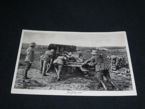 Фото с немецкими солдатами и техникой.