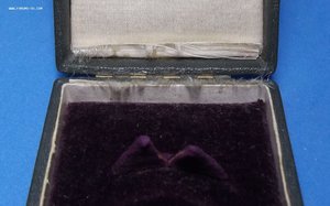 Футляр, золотые карманные Ф. Винтеръ - Невскiй-78 Петроград