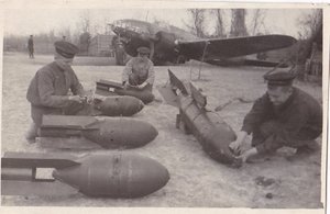 Авиация Черноморского Флота. Подготовка авиабомб. 1943 г.