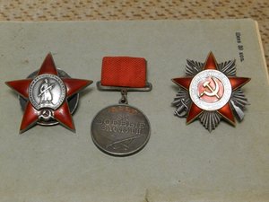 На медика:БЗ штихель в родном сборе,КЗ пятка и ОВ-2.