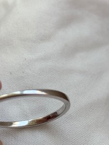 Классическое белое 750 пробы кольцо фирмы SHANE