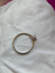 Классическое белое 750 пробы кольцо фирмы SHANE