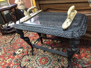 Журнальный столик. Чугун. Мрамор (чёрный).