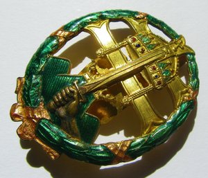 Знак офицера ВЕНГЕРСКОЙ армии.WWII.