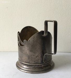 Подстаканник Кремль.ТЮФ.1957. Серебро 875. Вес 114г