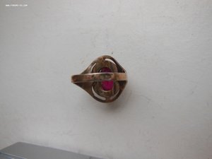 Кольцо с красным камнем 875пр. Вес 5гр по ФИКСу