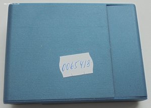 Номерная серебряная школьная медаль РФ 1995 г.с футляром