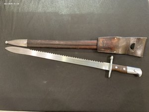 Швейцарец с пилой.