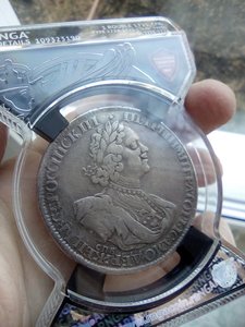 Рубль 1725 год Пётр I "Солнечный" в слабе РНГА