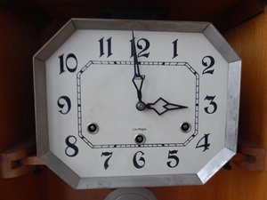 Настенные часы ОЧЗ -Янтарь с четвертным боем.на ходу.полный